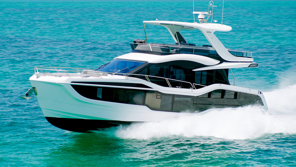 560 FLY